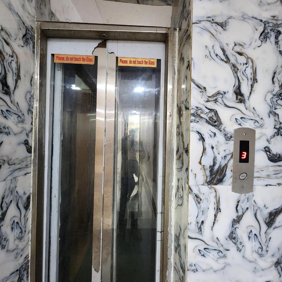 Hotel Royal Afghan New Delhi Ngoại thất bức ảnh