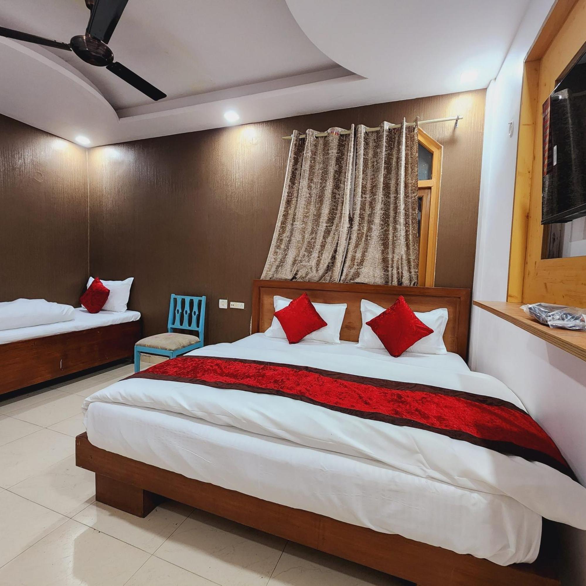 Hotel Royal Afghan New Delhi Ngoại thất bức ảnh