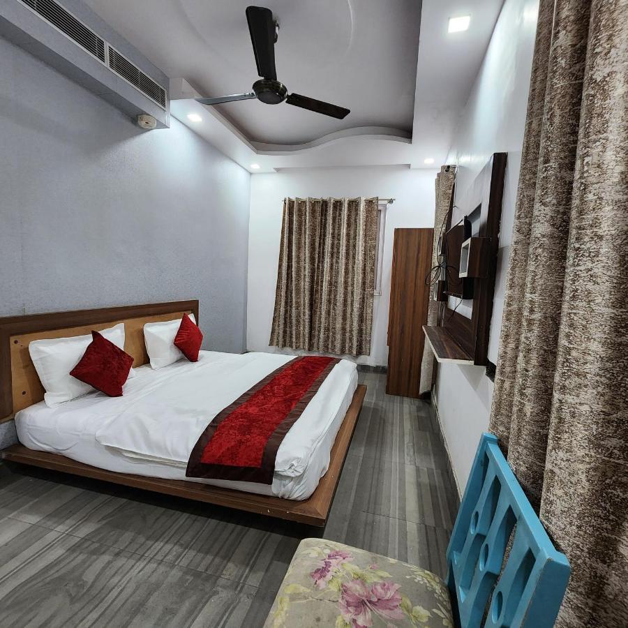 Hotel Royal Afghan New Delhi Ngoại thất bức ảnh
