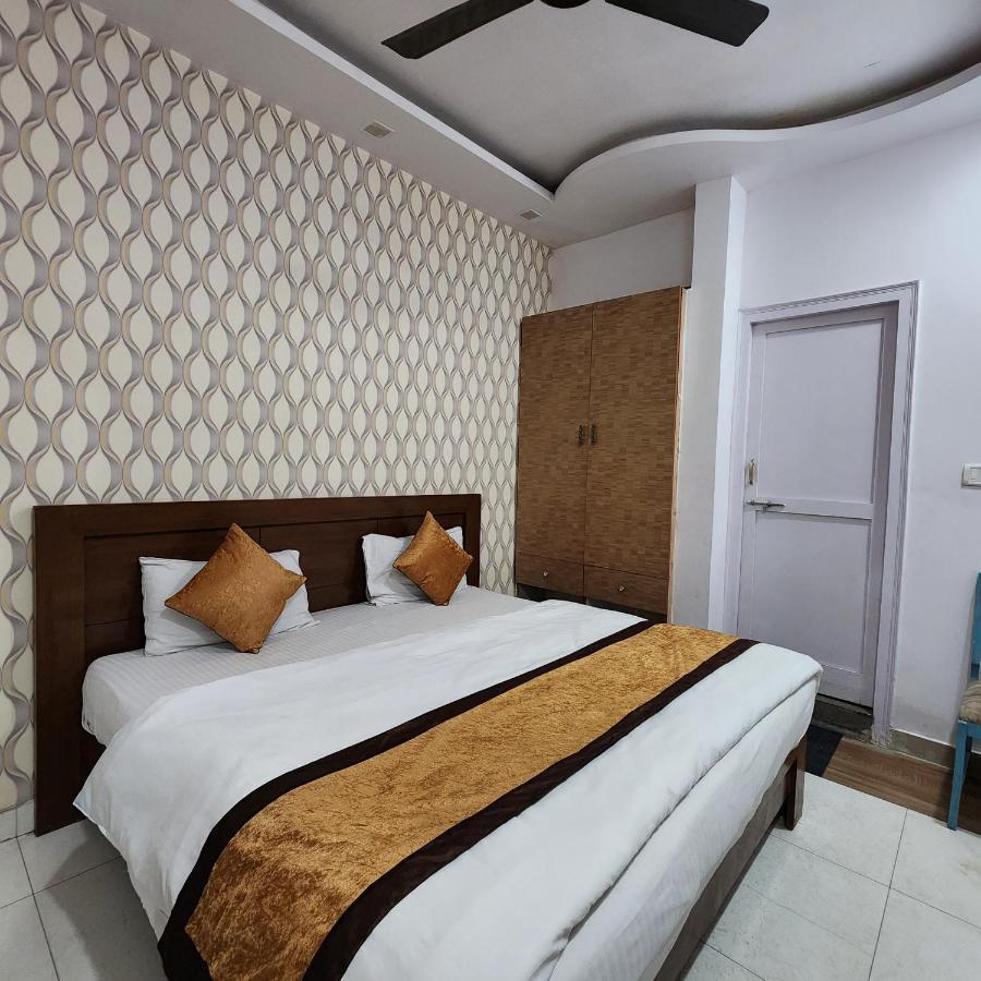 Hotel Royal Afghan New Delhi Ngoại thất bức ảnh