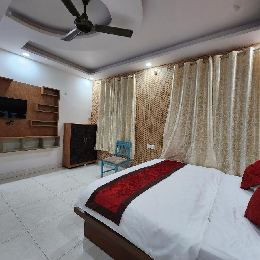 Hotel Royal Afghan New Delhi Ngoại thất bức ảnh