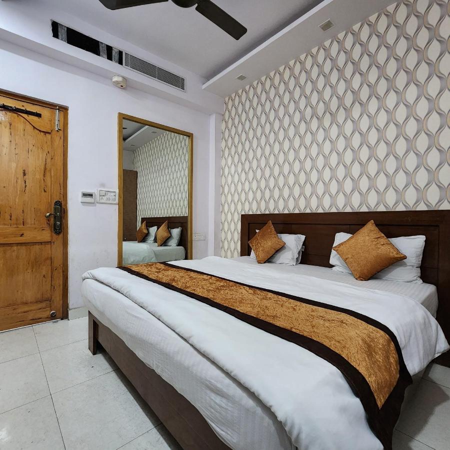 Hotel Royal Afghan New Delhi Ngoại thất bức ảnh