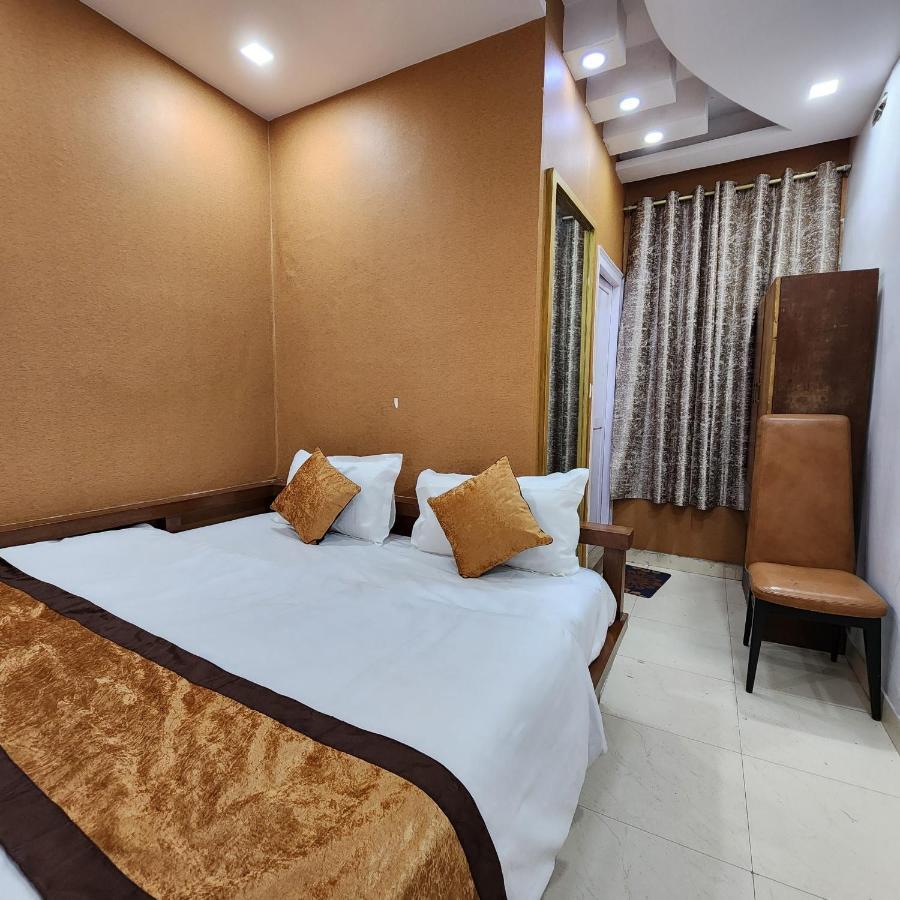 Hotel Royal Afghan New Delhi Ngoại thất bức ảnh