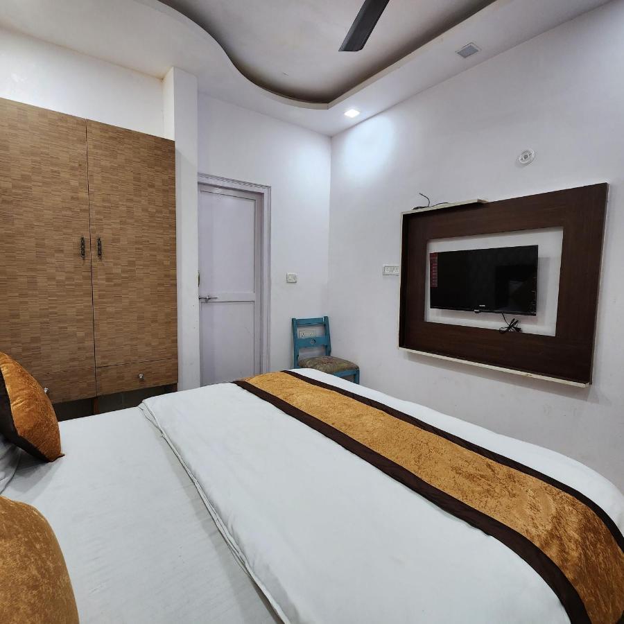 Hotel Royal Afghan New Delhi Ngoại thất bức ảnh