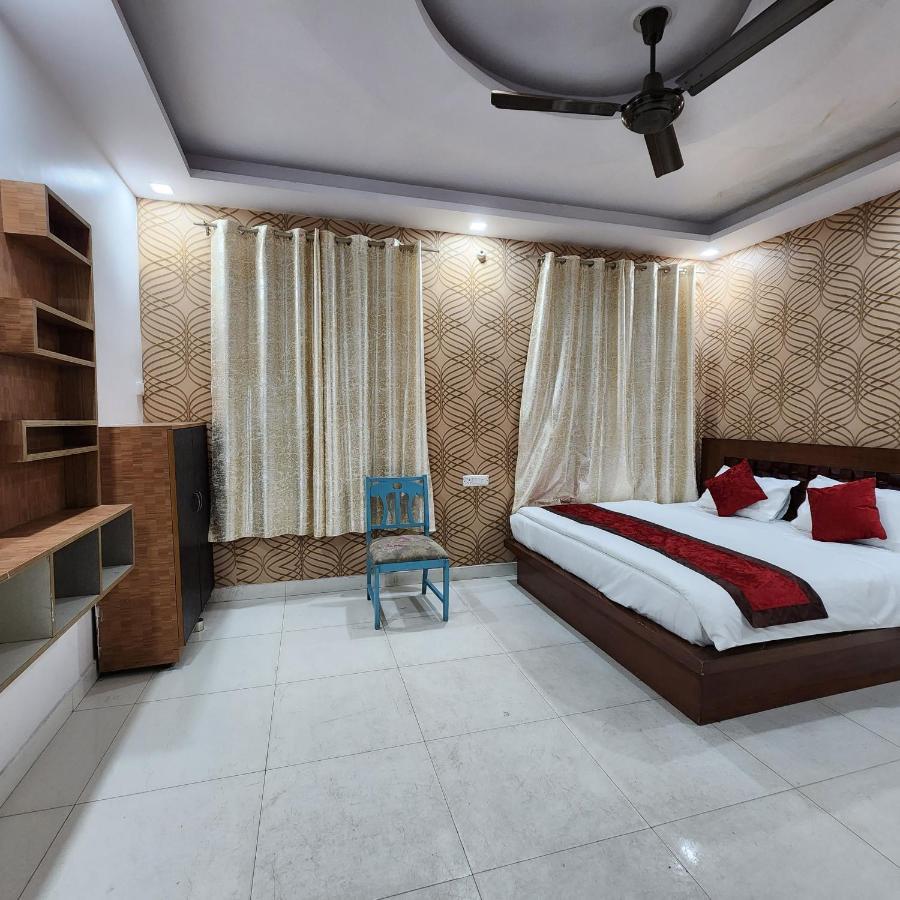 Hotel Royal Afghan New Delhi Ngoại thất bức ảnh
