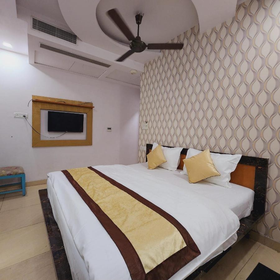 Hotel Royal Afghan New Delhi Ngoại thất bức ảnh